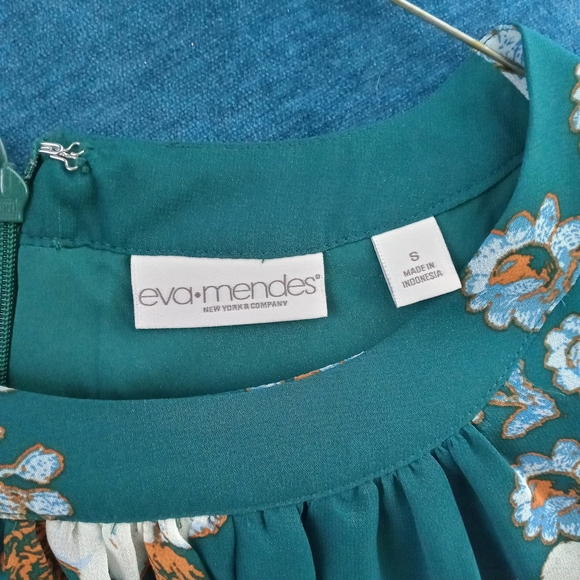 Eva Mendez - Picture 2 of 2